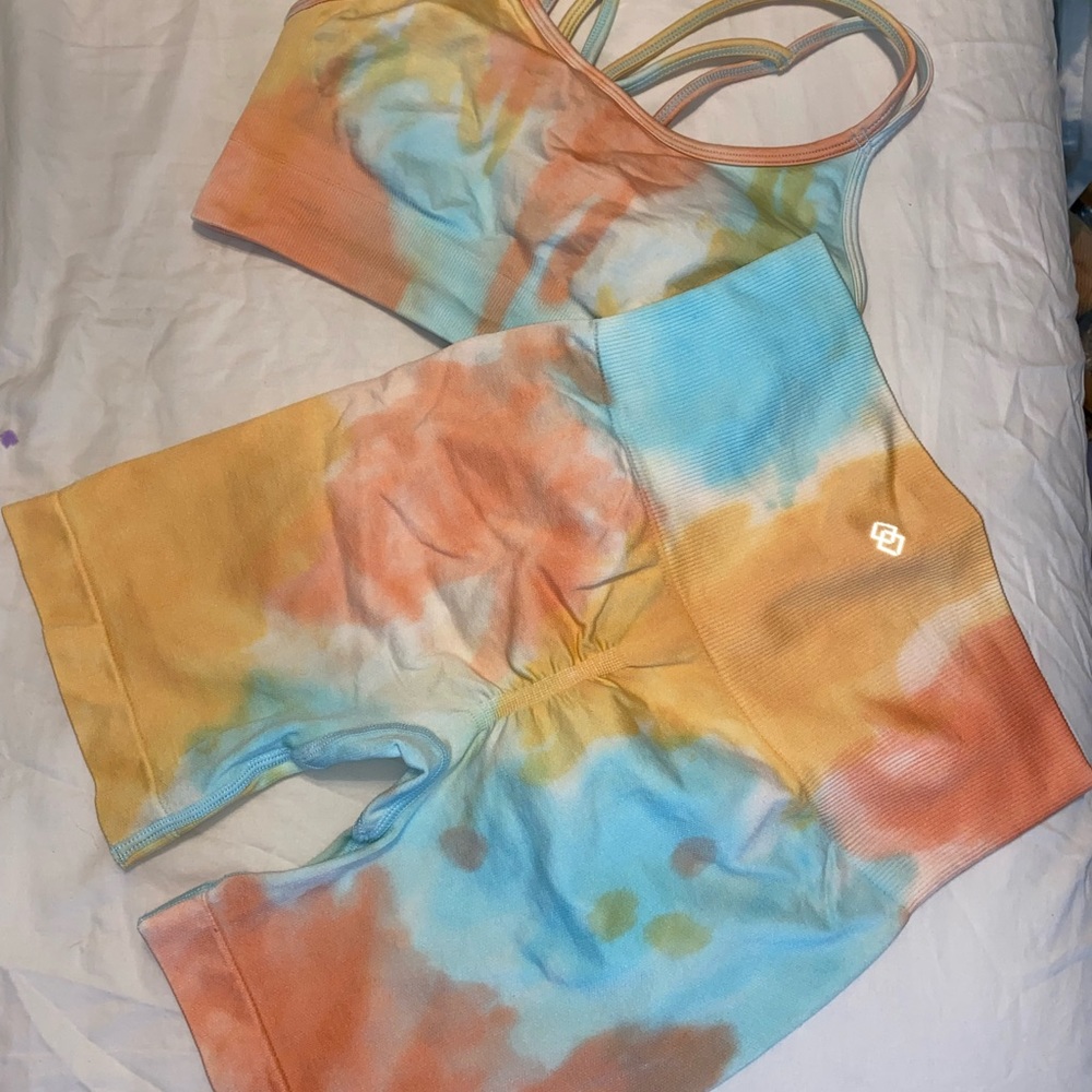 Tie dye workout set